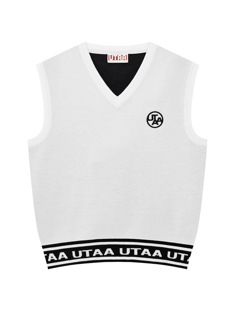 Áo vest golf nữ màu trắng cổ tim có viền chữ UTAA màu đen
