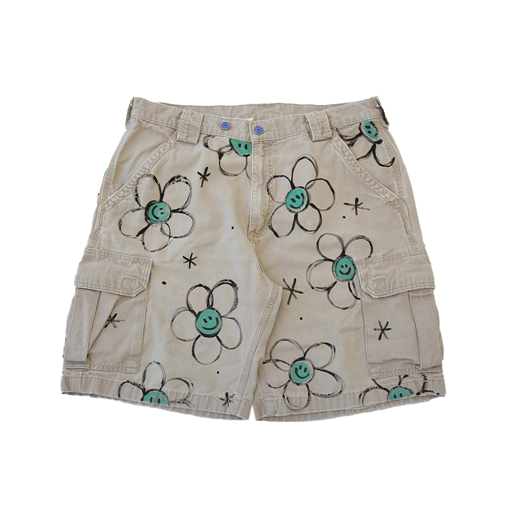 DOODLE FLOWER SHORTS BEIGE