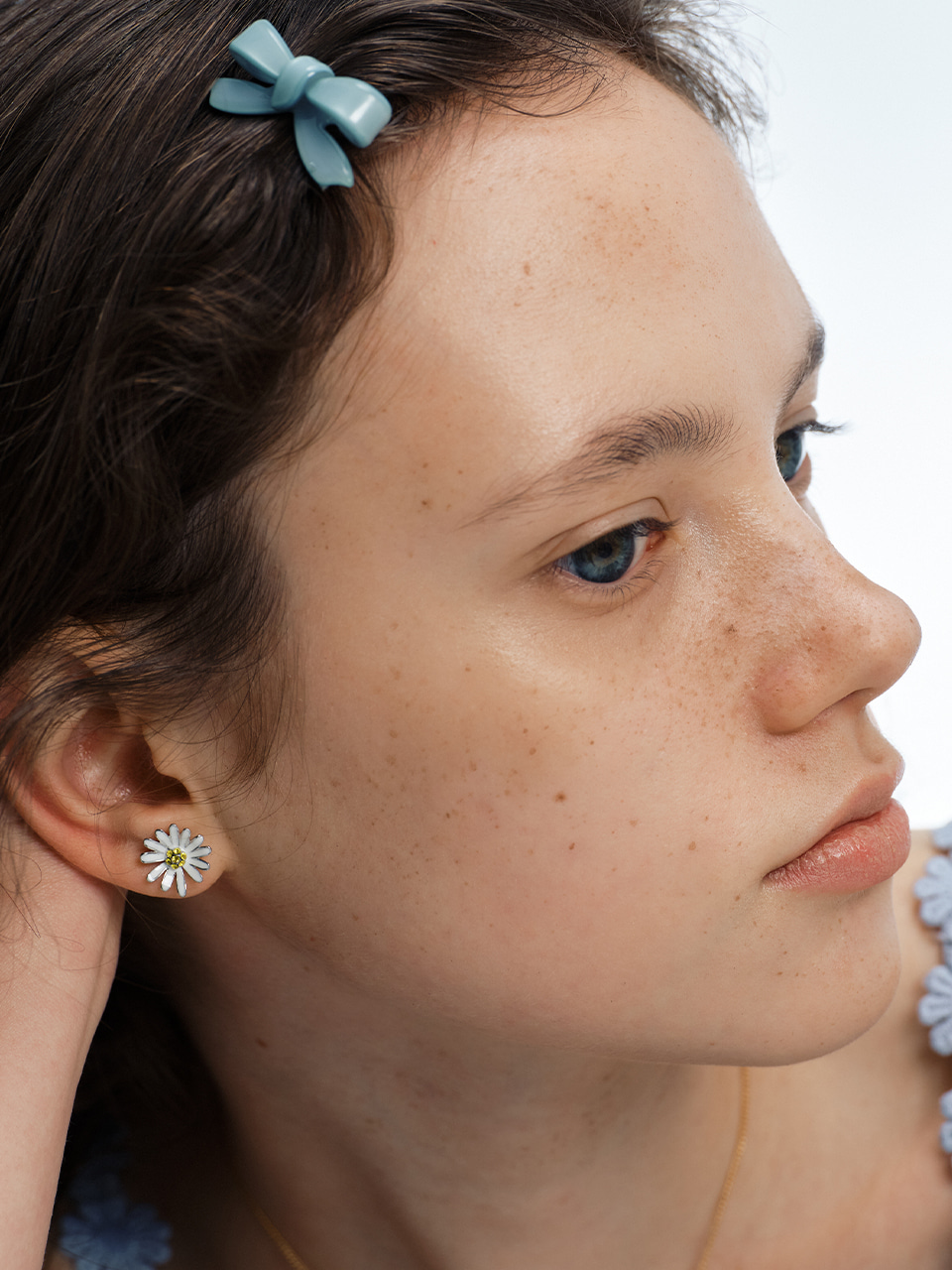 Mini Daisy Post Earring_VH25NNEA109V