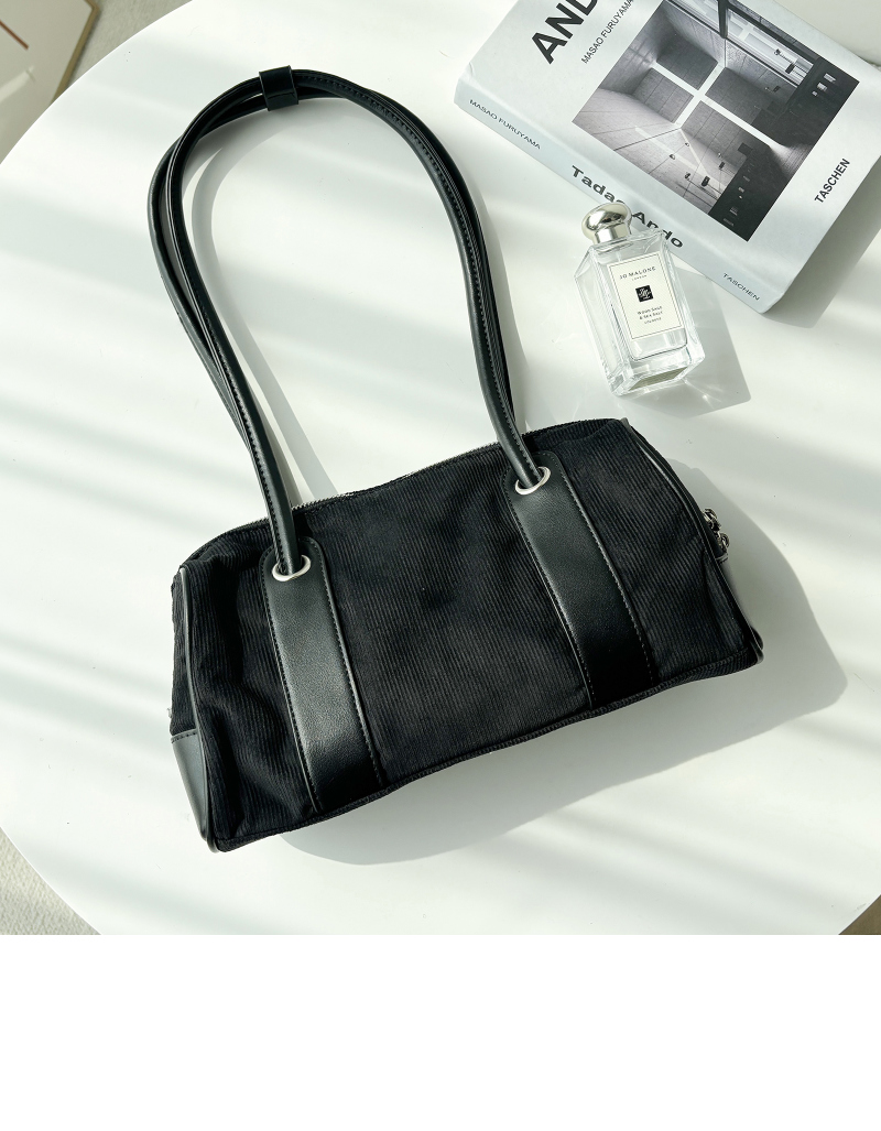 가방 다크그린 색상 이미지-S1L24