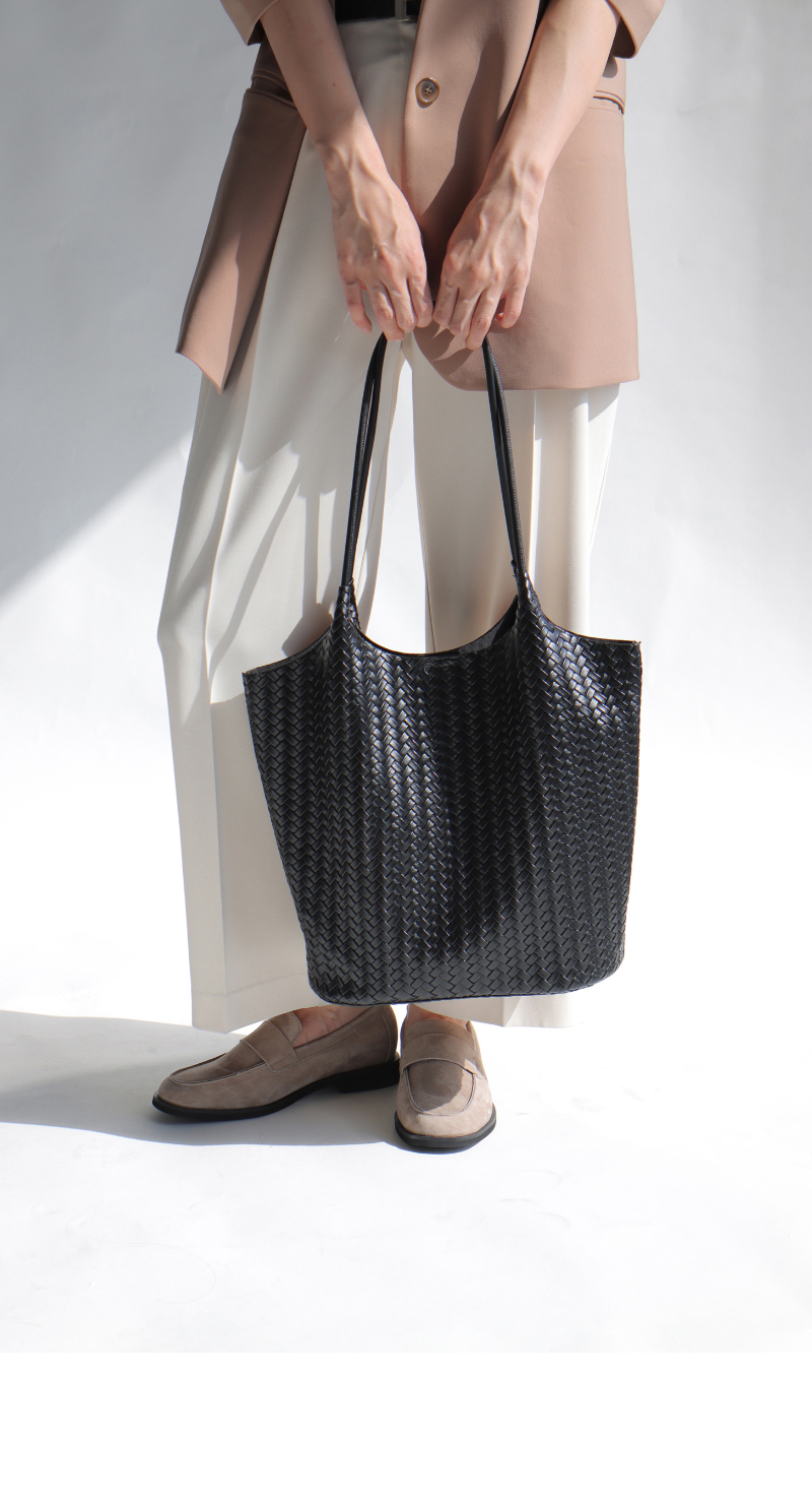 가방 모델 착용 이미지-S1L20