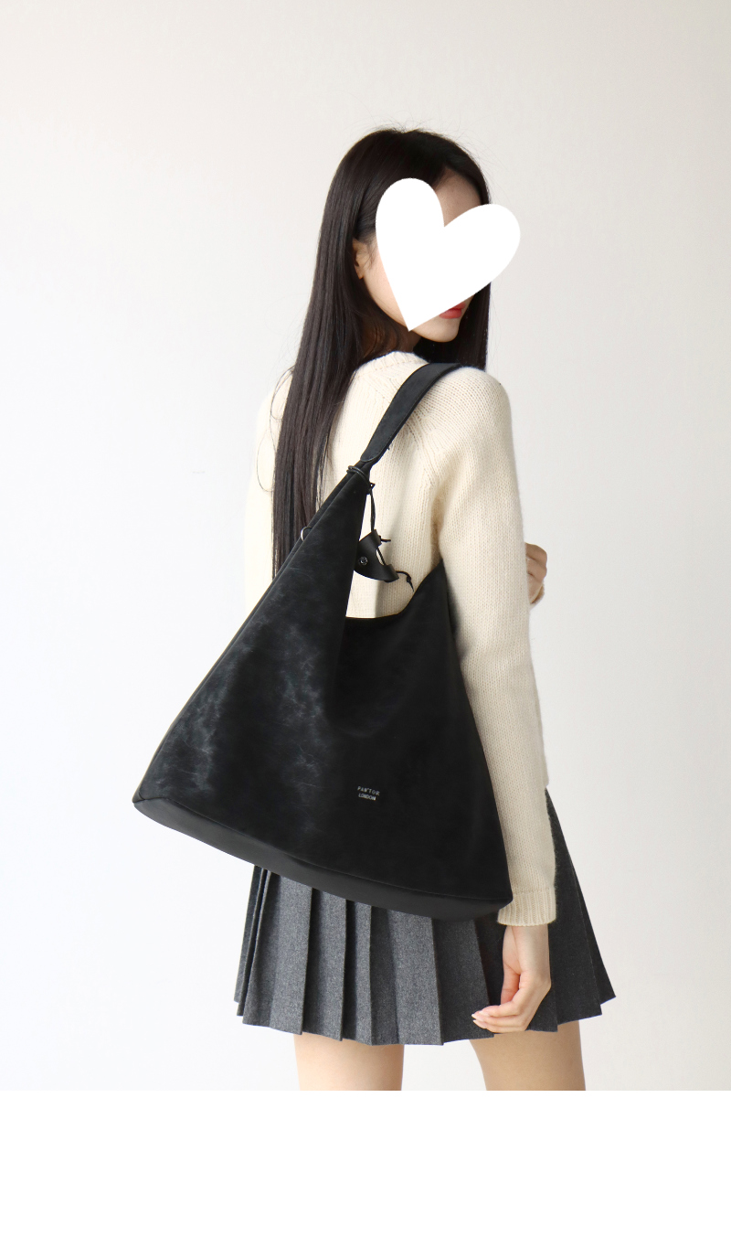 가방 모델 착용 이미지-S1L19