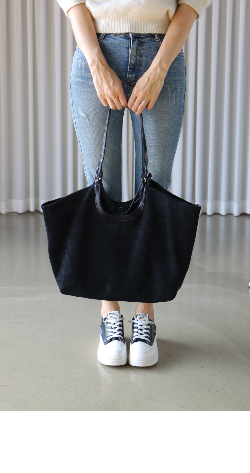 가방 모델 착용 이미지-S1L26