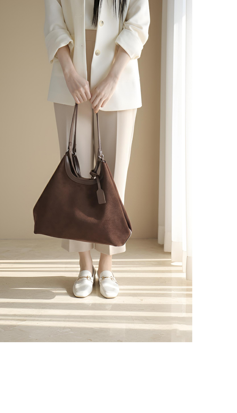 가방 모델 착용 이미지-S9L5