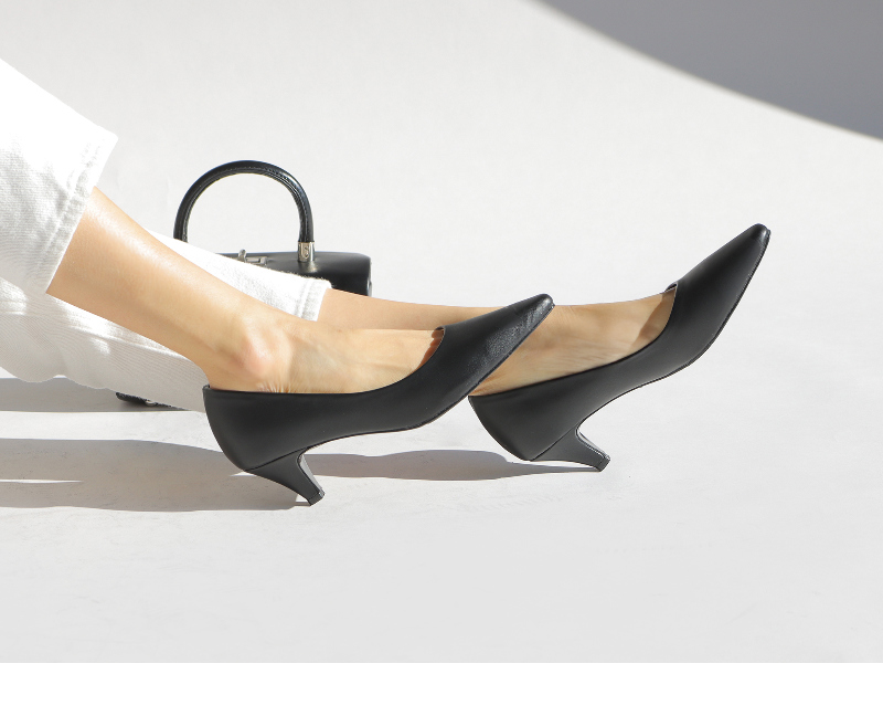 신발 화이트 색상 이미지-S9L8