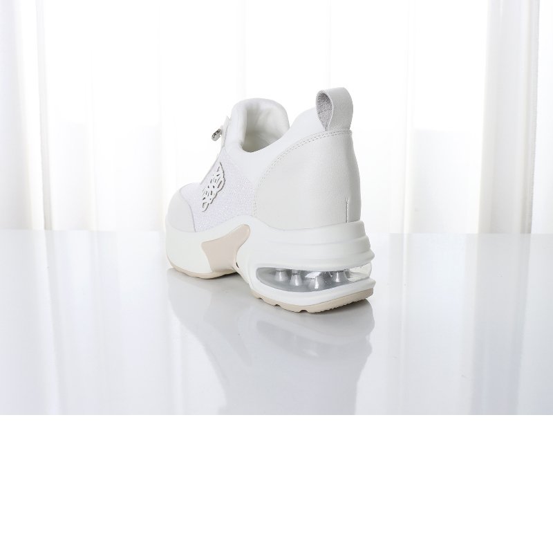 신발 화이트 색상 이미지-S1L31