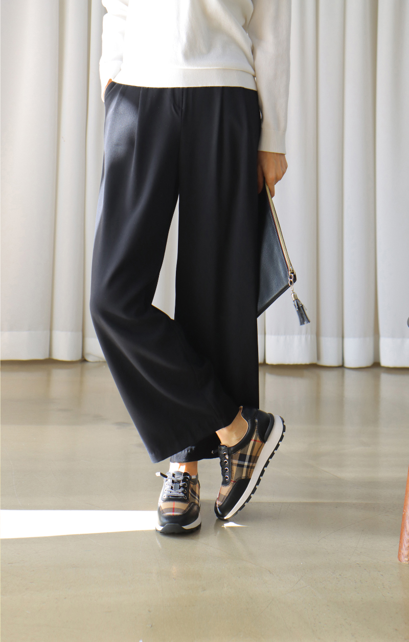 신발 모델 착용 이미지-S5L2