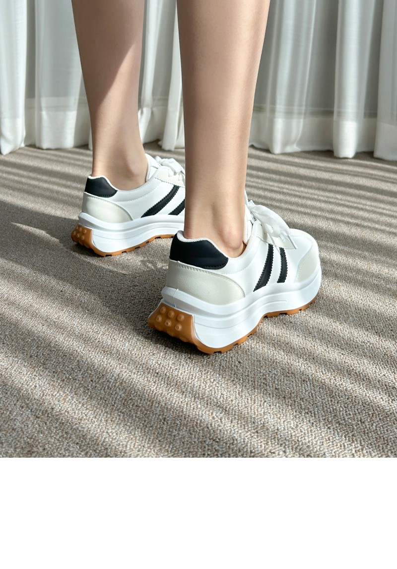 신발 상품 이미지-S1L18