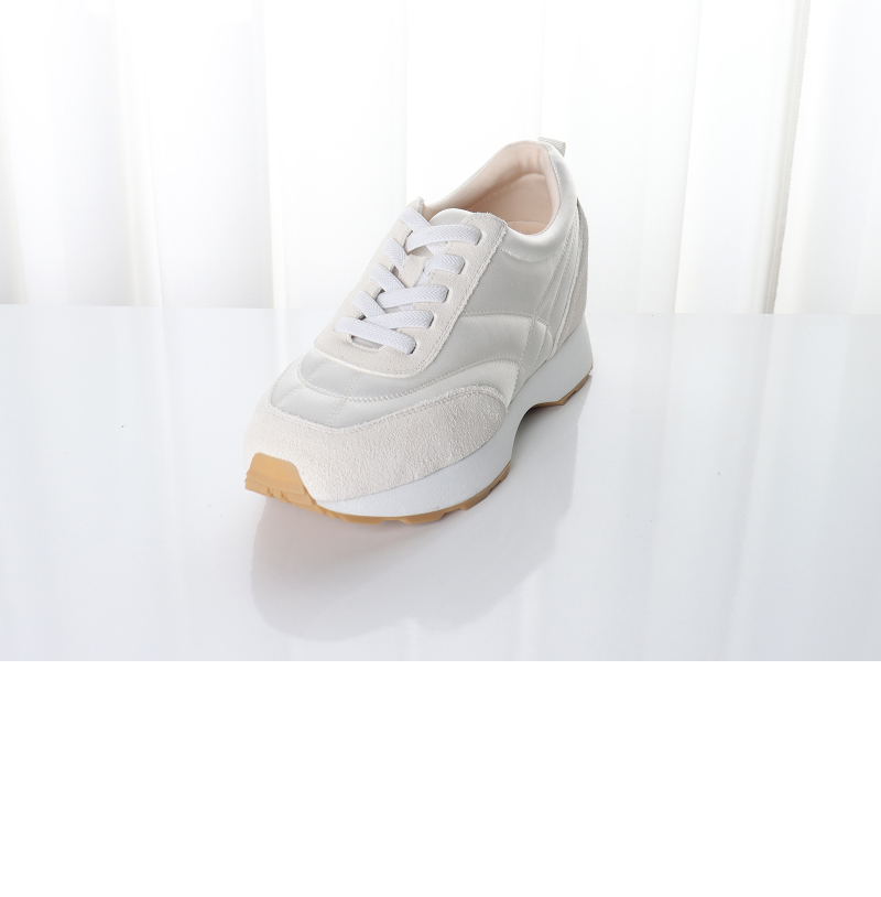 신발 화이트 색상 이미지-S1L27