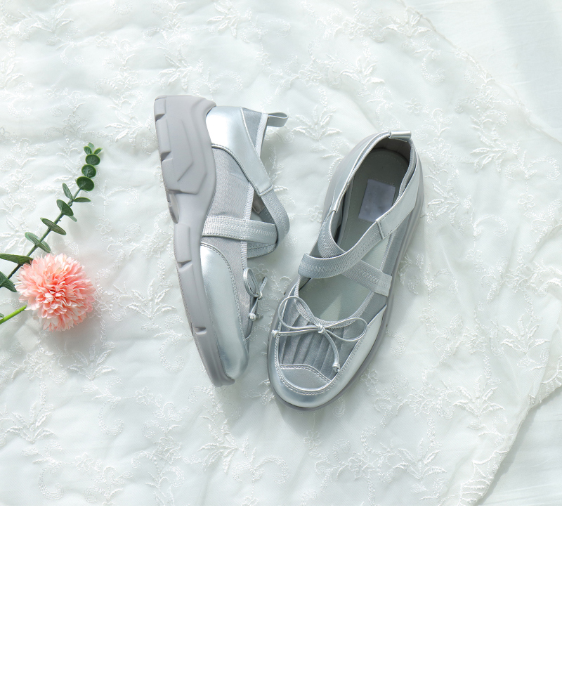 신발 화이트 색상 이미지-S1L26