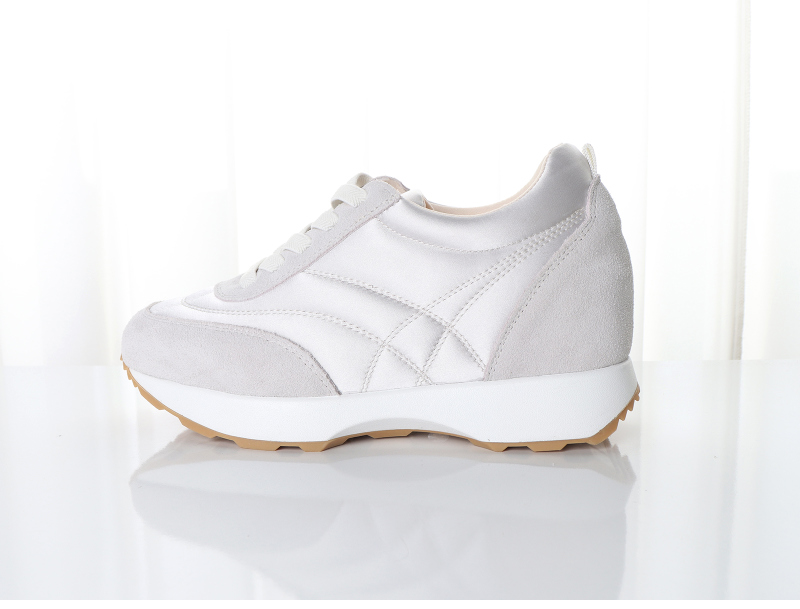 신발 화이트 색상 이미지-S1L26