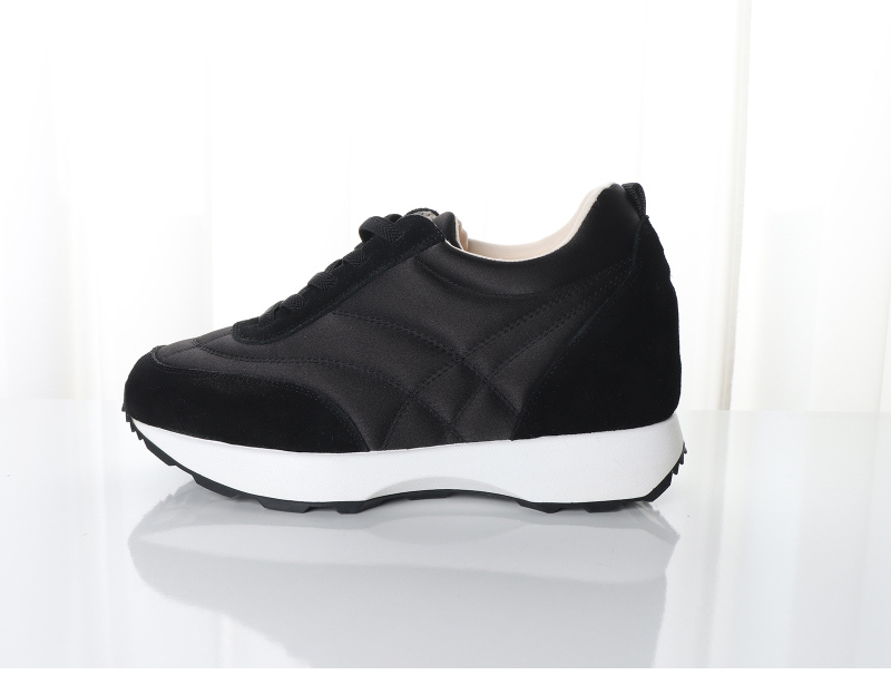 신발 차콜 색상 이미지-S1L24