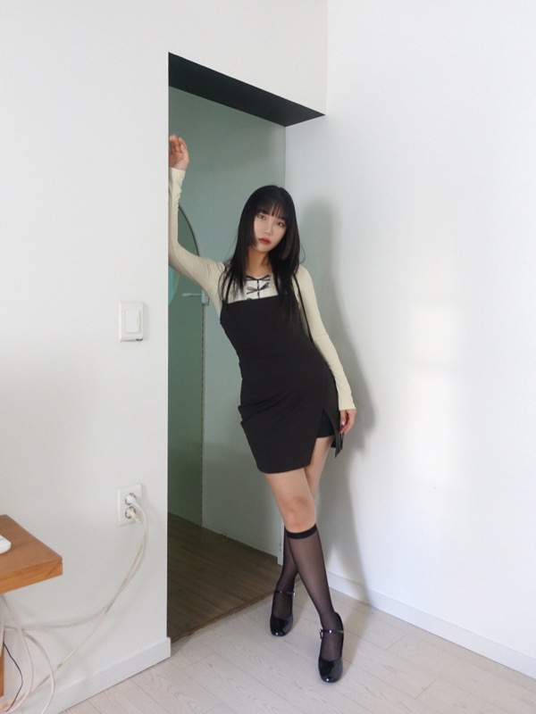 [당일출고]BLACK SLIT MINI DRESS