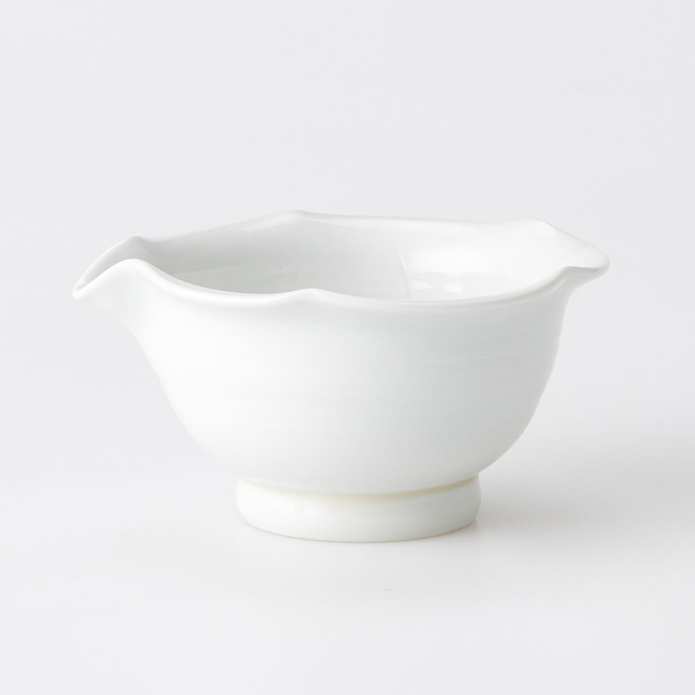 White porcelain lotus leaf 3-person tea set ring