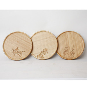 a bamboo trays of samwoo