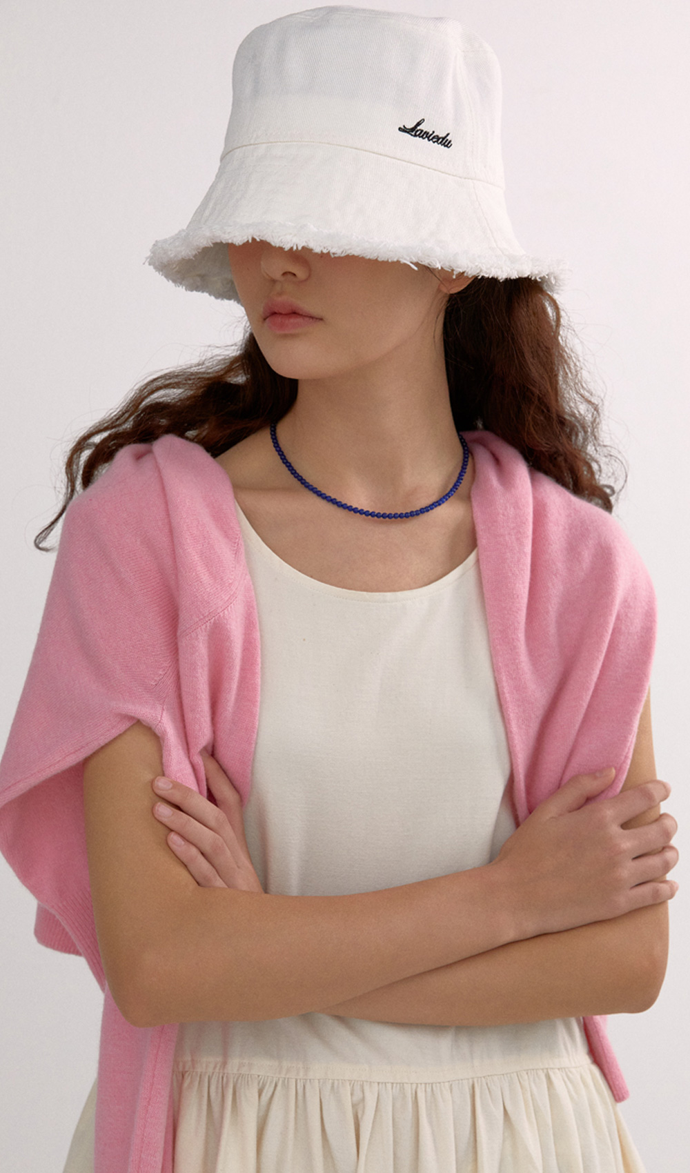 Cotton damage bucket hat (White,Black)_Exclusive 자체제작브랜드,30대여성의류,
