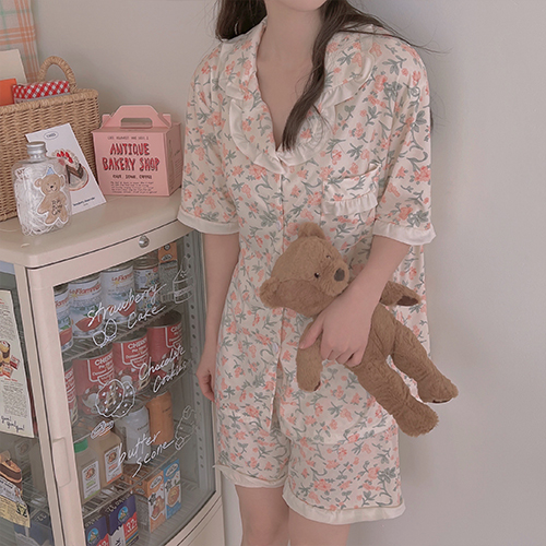 빈티지 플라워 프릴 반팔 반바지 여름 상의 하의 상하 세트 썸머 로맨틱 꽃 잠옷 홈웨어 파자마