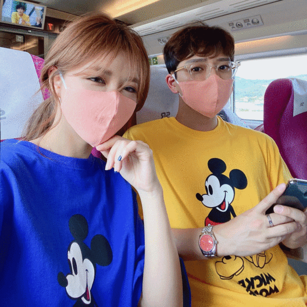 [ 디즈니정품 ] GR 남녀공용 커플 빅 미키마우스 반팔티셔츠 ( 5color )